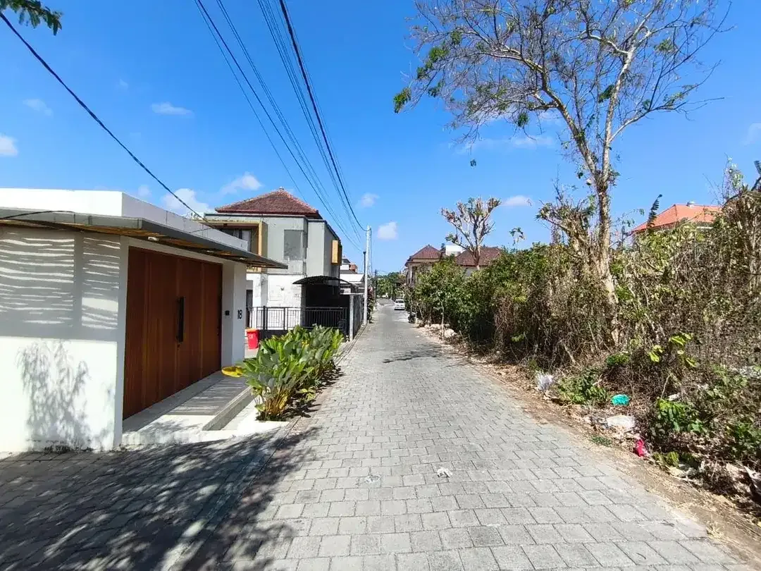 Villa sewa 1 lantai di Bukit Jimbaran | akses jalan lebar | cocok untuk tempat hunian - Image 2 of 10