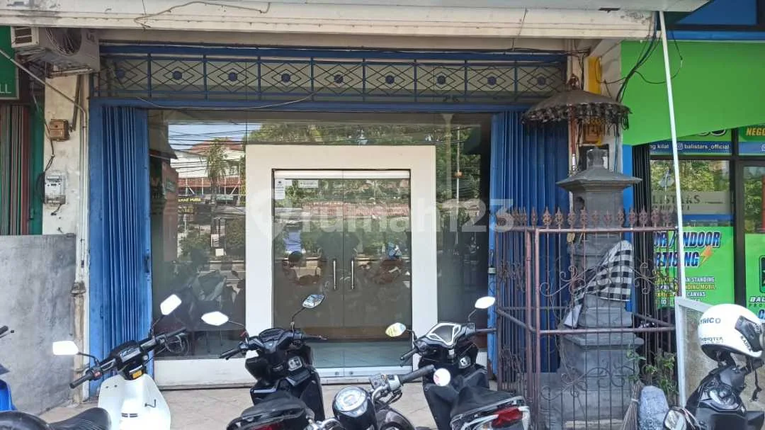 Dijual ruko 3 lantai berlokasi di pinggir jalan utama Gatsu Timur - Image 2 of 4
