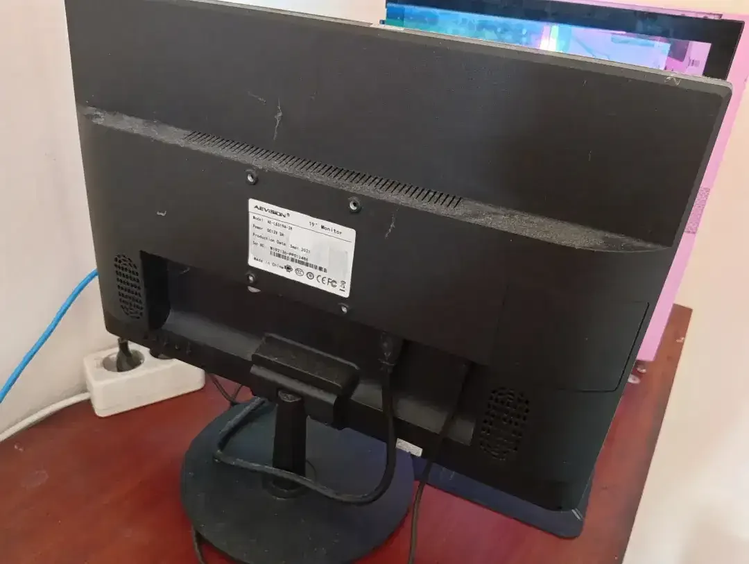 Monitor PC Aevision - Image 3 of 5