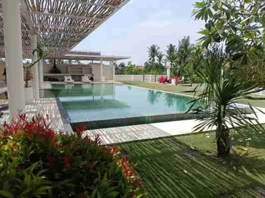 DIJUAL / FREEHOLD / LEASEHOLD : Modern Luxury 5 Bed, Jl. Pantai Nyanyi, Kediri, Tabanan, Bali - Image 3 of 10