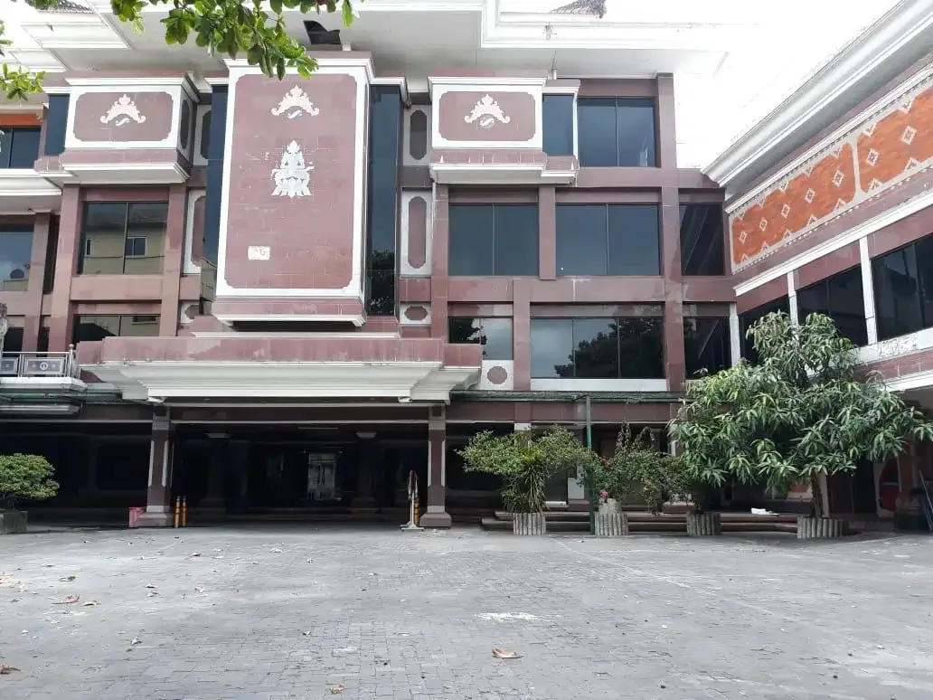GEDUNG LANTAI 4 LOKASI DI JANTUNG KOTA DENPASAR - Image 1 of 10