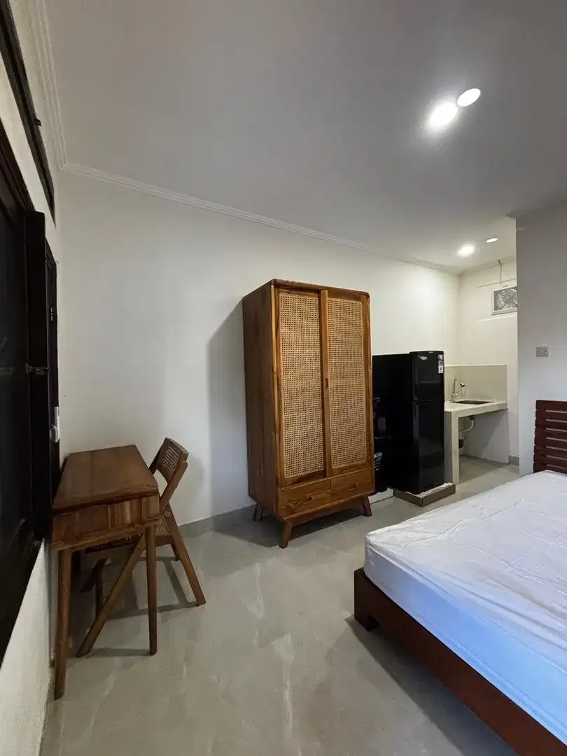 APARTEMENT KOS LANTAI 2 RAYA SEMINYAK 40 FASILITAS LENGKAP - Image 2 of 10