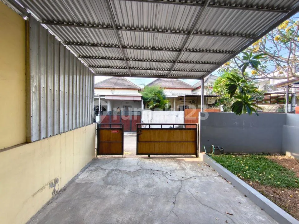 Rumah 1 Lantai Lingkungan Nyaman di Puri Gading - Image 4 of 4