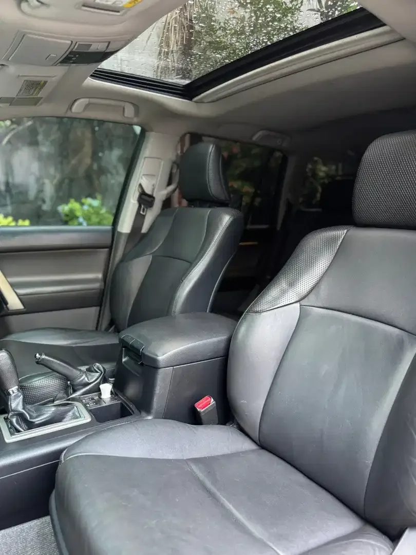Toyota Land Cruiser 2013 Bensin - Image 8 of 10