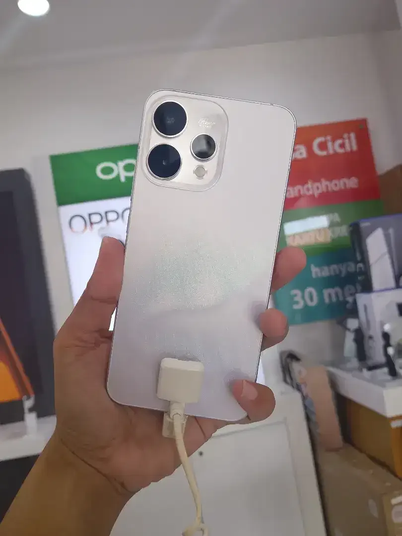 Kredit Oppo Reno 15 cukup KTP - Image 4 of 6