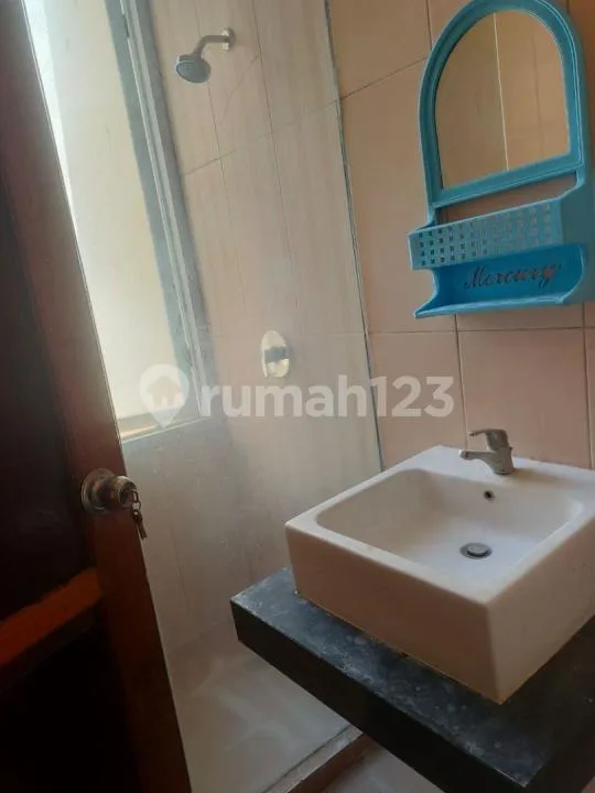 Rumah Full Furnished Disewakan - Graha Utama Residence - Image 3 of 4