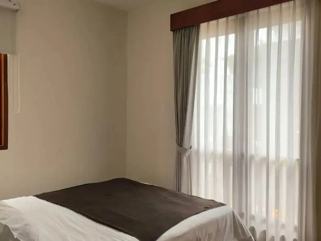 FOR RENT VILLA READY FURNISHED BEST LOKASI VIEW JUNGLE NEAR CENTRAL UBUD - Image 4 of 10