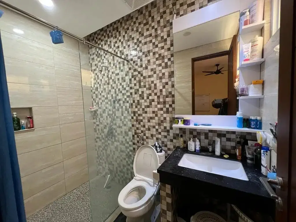 Dijual rumah minimalis lantai 2 kerobokan - Image 5 of 10