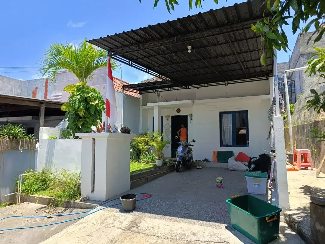 Dijual atau Disewakan Rumah Modern 3 Kamar Tidur di Taman Griya Jimbaran One Gate System dengan Harga Menarik - Image 1 of 4