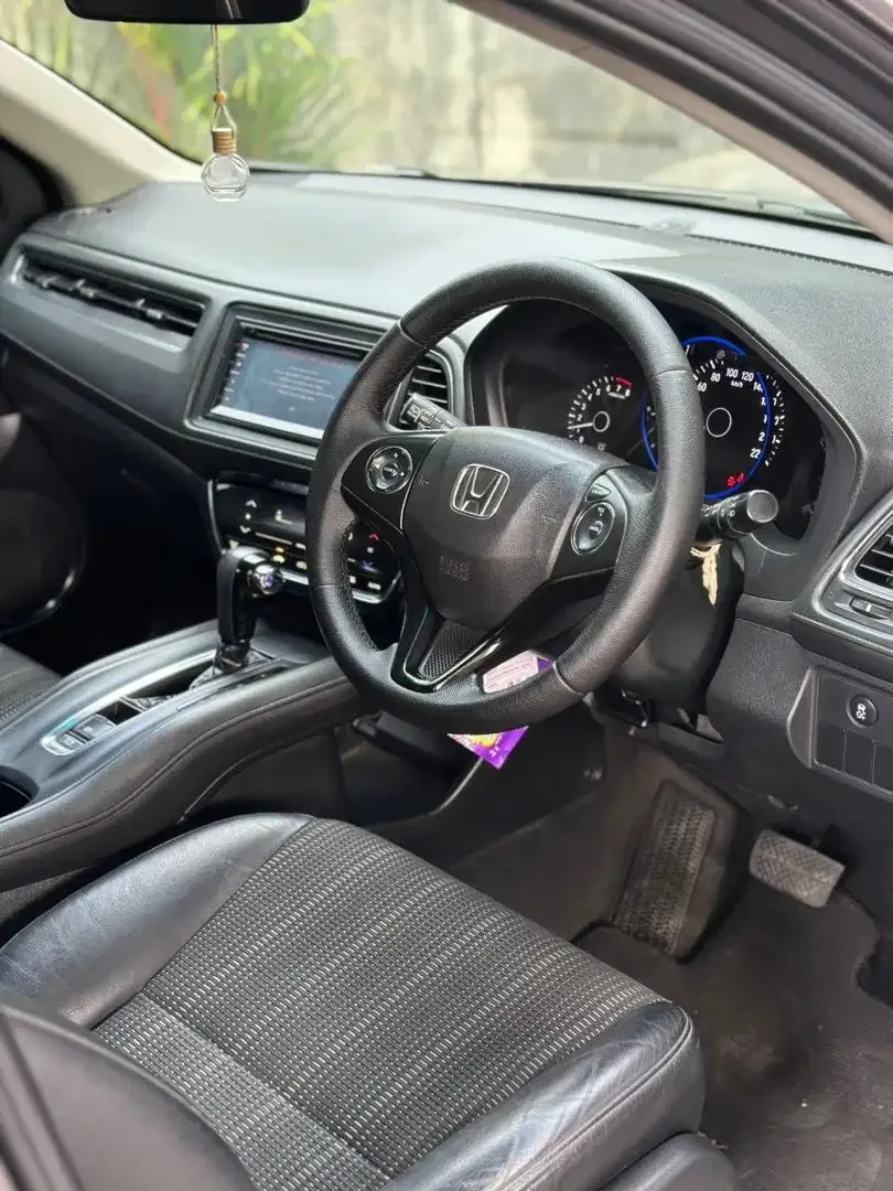 HRV E 2017 MATIC ASLI BALI ISTIMEWA LOW KM - Image 5 of 10