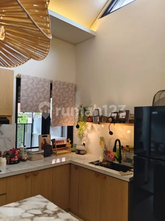 Rumah Semi Villa Leasehood At Kerobokan Kaja, Bali - Image 2 of 4