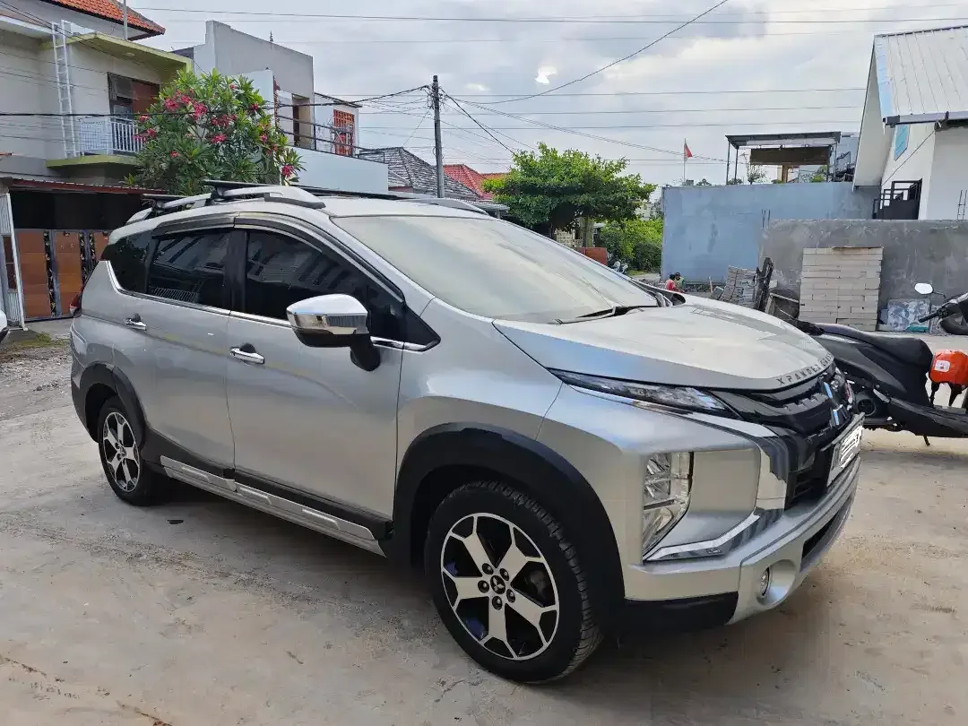 DI JUAL EXPANDER CROSS PREMIUM A/T - Image 2 of 9