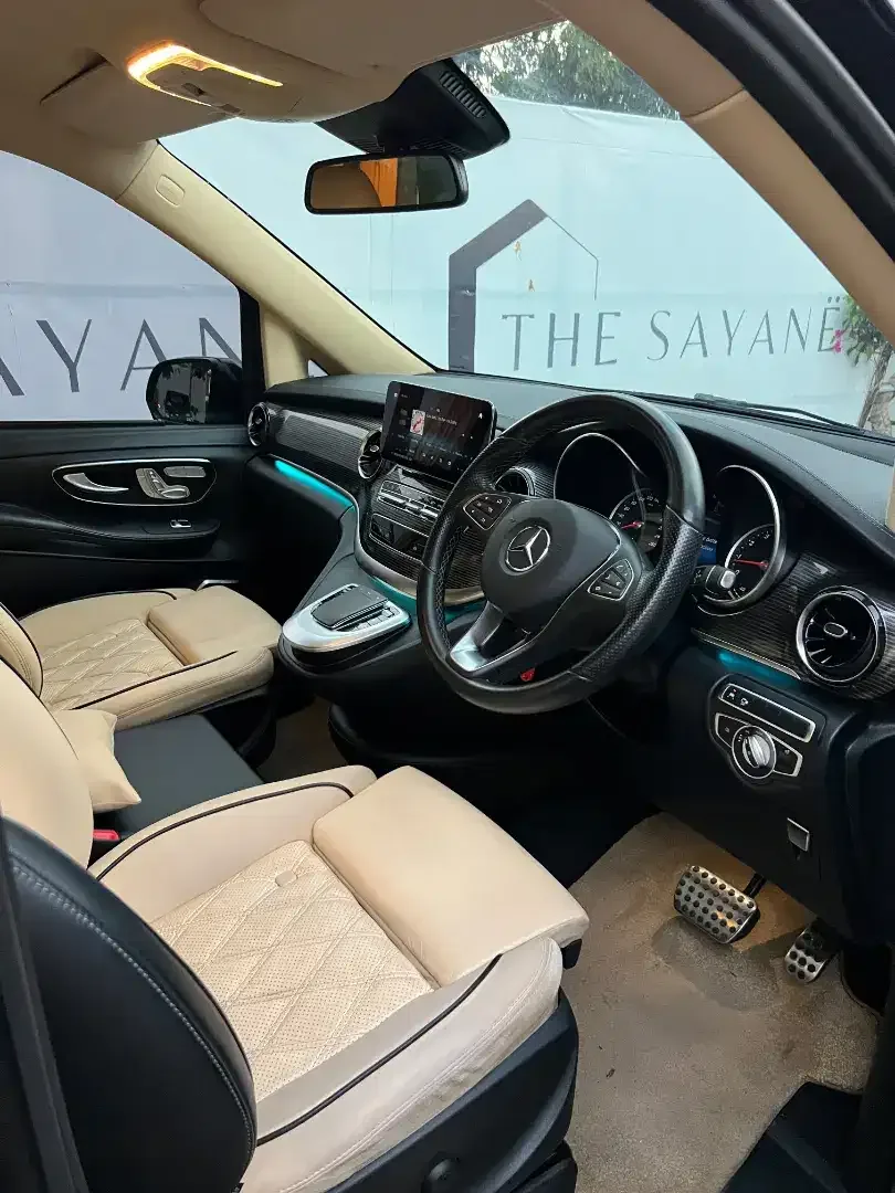 MERCEDES BENZ V250 AVANTGARDE 2022 BLACK LOMBARDI - Image 4 of 10