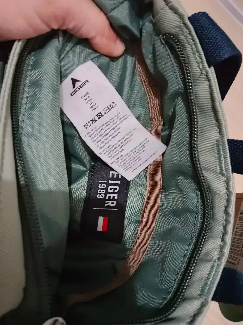 200rb BARU-Tas Eiger DIJAMIN ORI Bisa Handbag Slempang Uk.2L 21x3x24.5 - Image 7 of 10