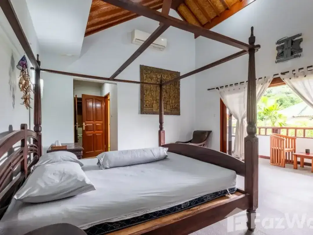 6 Bedroom Villa for sale in Berawa, Bali - Image 10 of 10