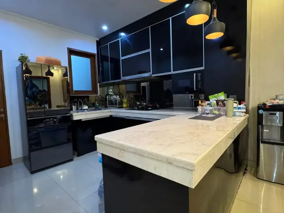 FULLY FURNISHED MODERN HOME PANJER DENPASAR - Image 5 of 10