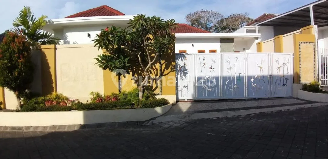 Rumah Modern di Cluster Yudistira, Pecatu Indah Resort - Image 1 of 4