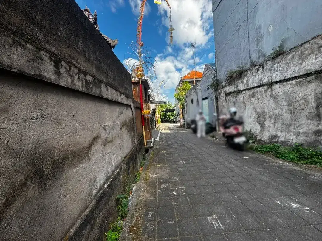 Dijual Rumah Strategis 3 Kamar Tidur di Ubung Denpasar – SHM & IMB Lengkap, Hanya 100 Meter dari Jalan Utama - Image 8 of 8