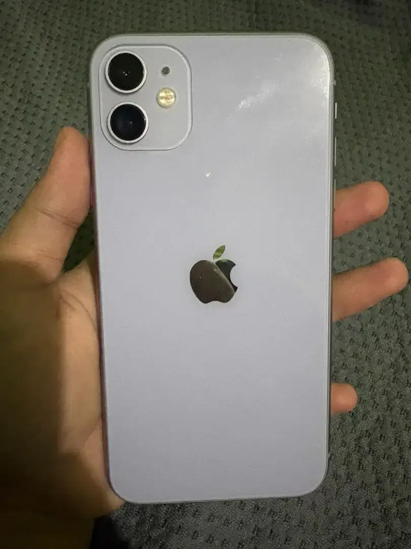 Iphone 11 128gb inter - Image 2 of 2