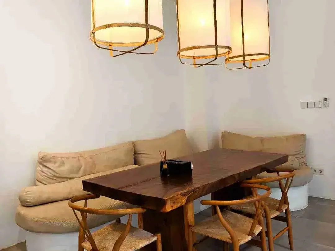 Commercial Luxury Villa Walking Distance to Canggu Beach Bali - Image 7 of 10