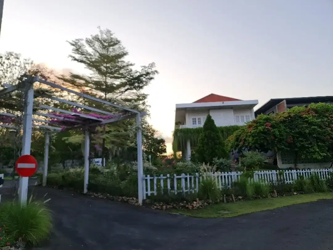 Rumah Luas American Tropical Nusa Dua Bali - Image 10 of 10