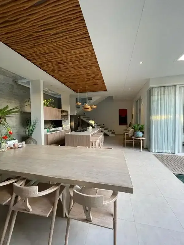 3 BEDROOMS VILLA IN SEMINYAK - Image 8 of 10