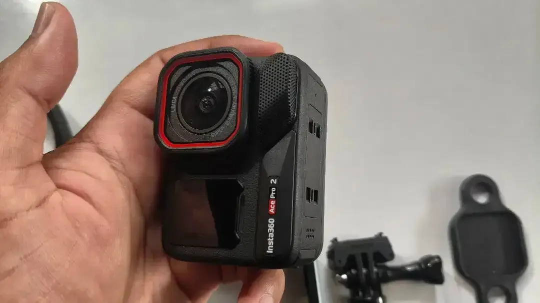 Insta360 Ace Pro 2 Xplorer Grip Kit Full Set+ Bonus - Image 5 of 7