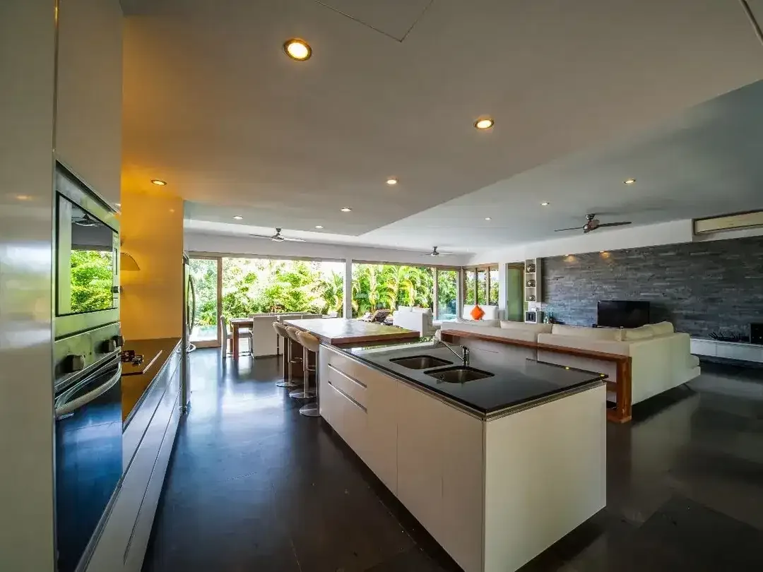 Villa Pecatu Ungasan Bangunan Mewah Dengan Pemandangan Hutan - Image 9 of 10