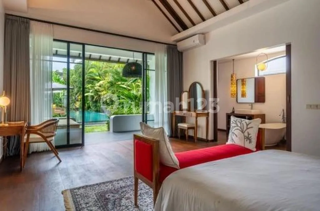 4Br Villa Sandara Pererenan | Leasehold & Long-Term Rental | Dro4 - Image 4 of 4
