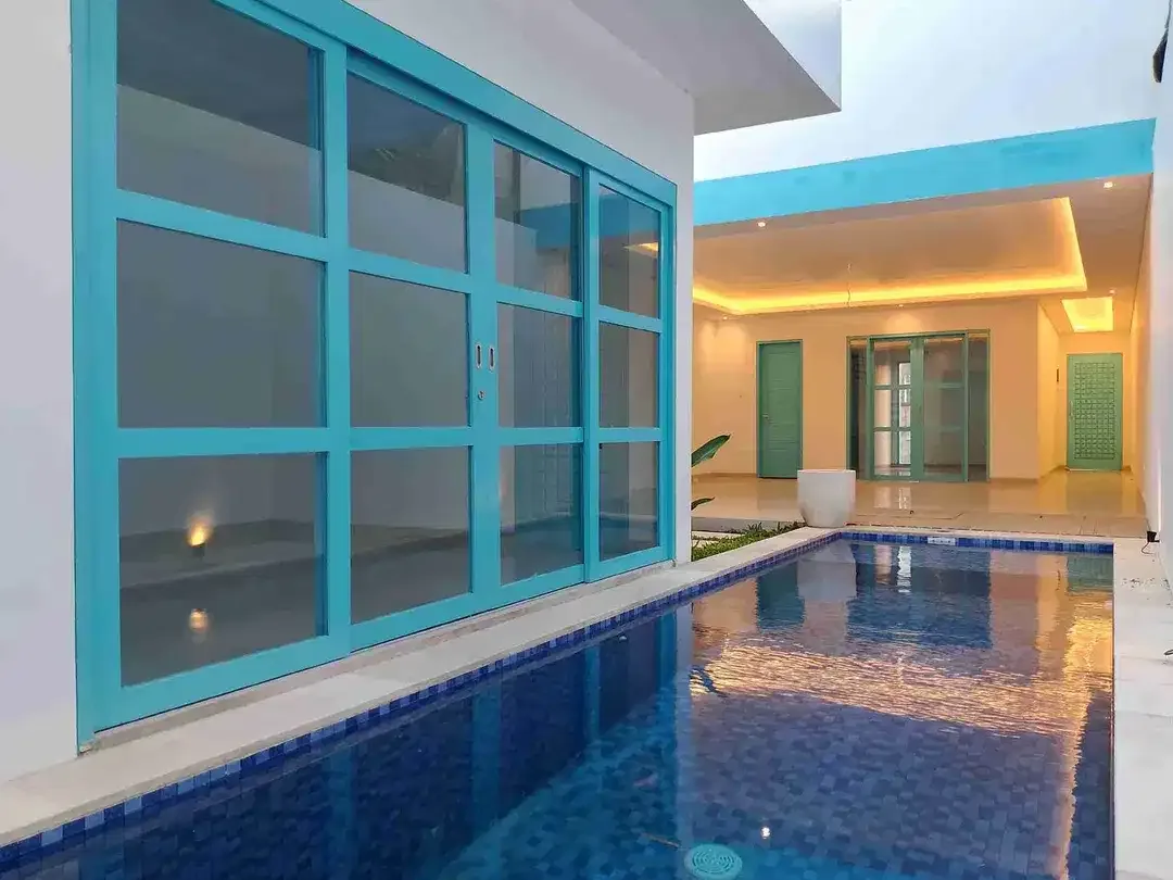 DIJUAL VILLA BERGAYA SANTORINI, MELASTI, UNGASAN,KUTA SELATAN - Image 3 of 10