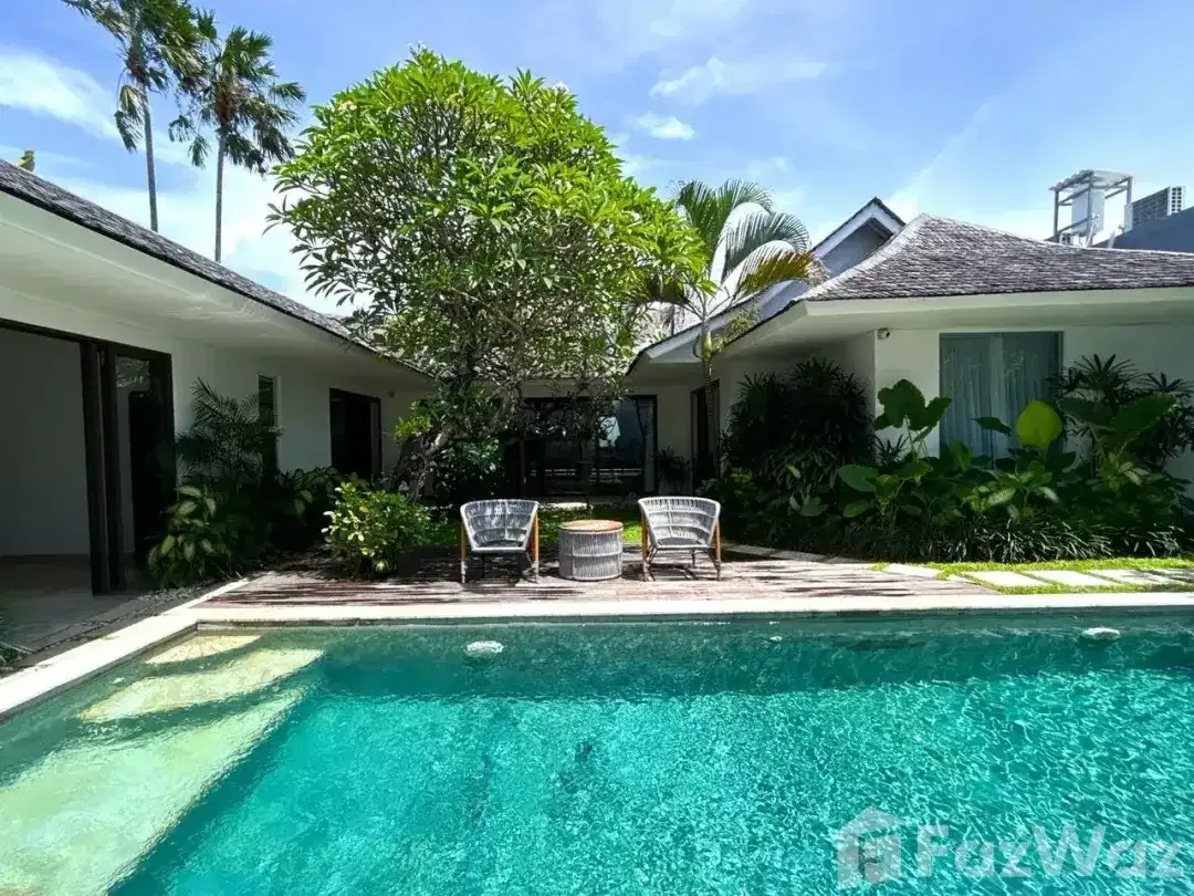 4 Bedroom Villa for sale in Canggu, Bali - Image 3 of 10
