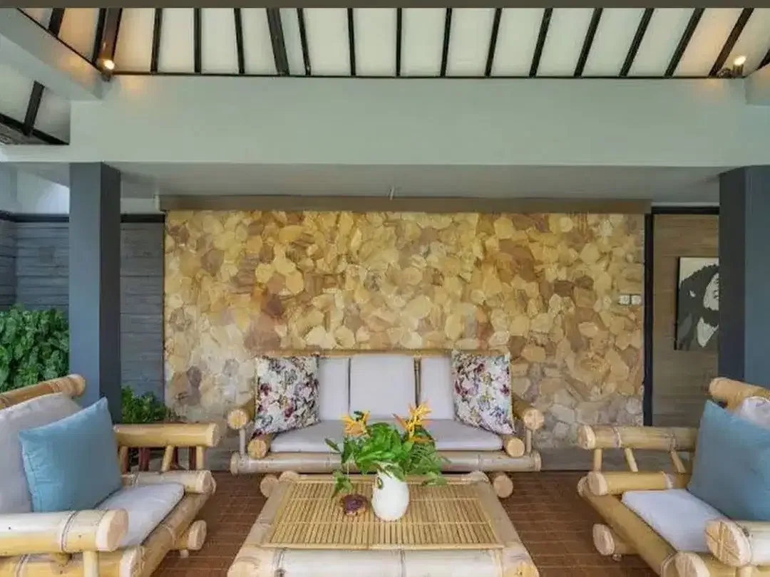 Disewakan Vila Mewah Kolam Renang Pribadi & Taman Luas di Sanur - Image 5 of 10