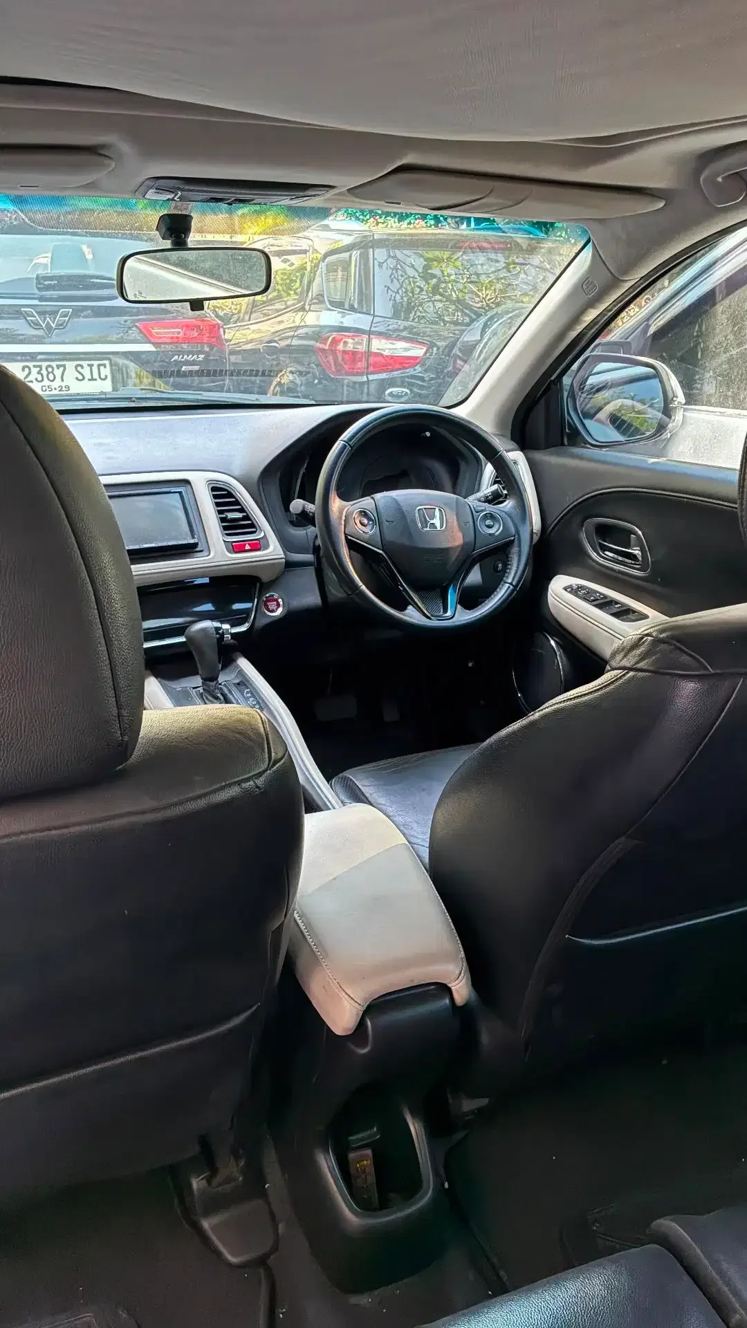 HONDA HRV PRESTIGE 1.8 PUTIH - Image 8 of 8