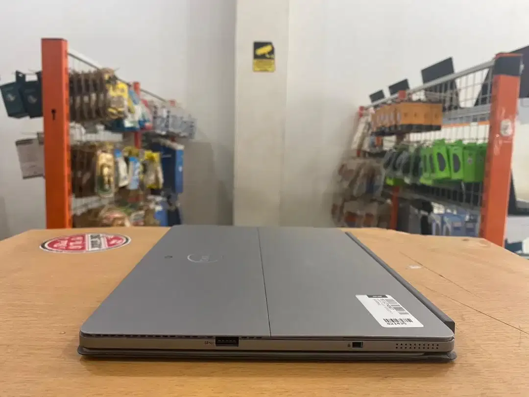 DELL Latitude 7210 2in1 Core i5Gen10 Ram 8GB SSD 256GB Slim Touchscren - Image 8 of 10