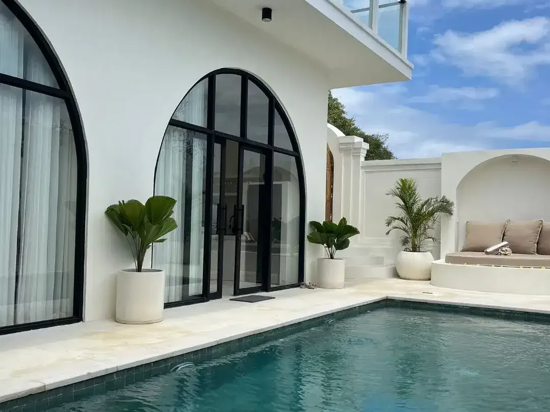 villa baru di ungasan goa gong jimbaran, 4 kmr tdr, furnish, dkt GWK - Image 1 of 10