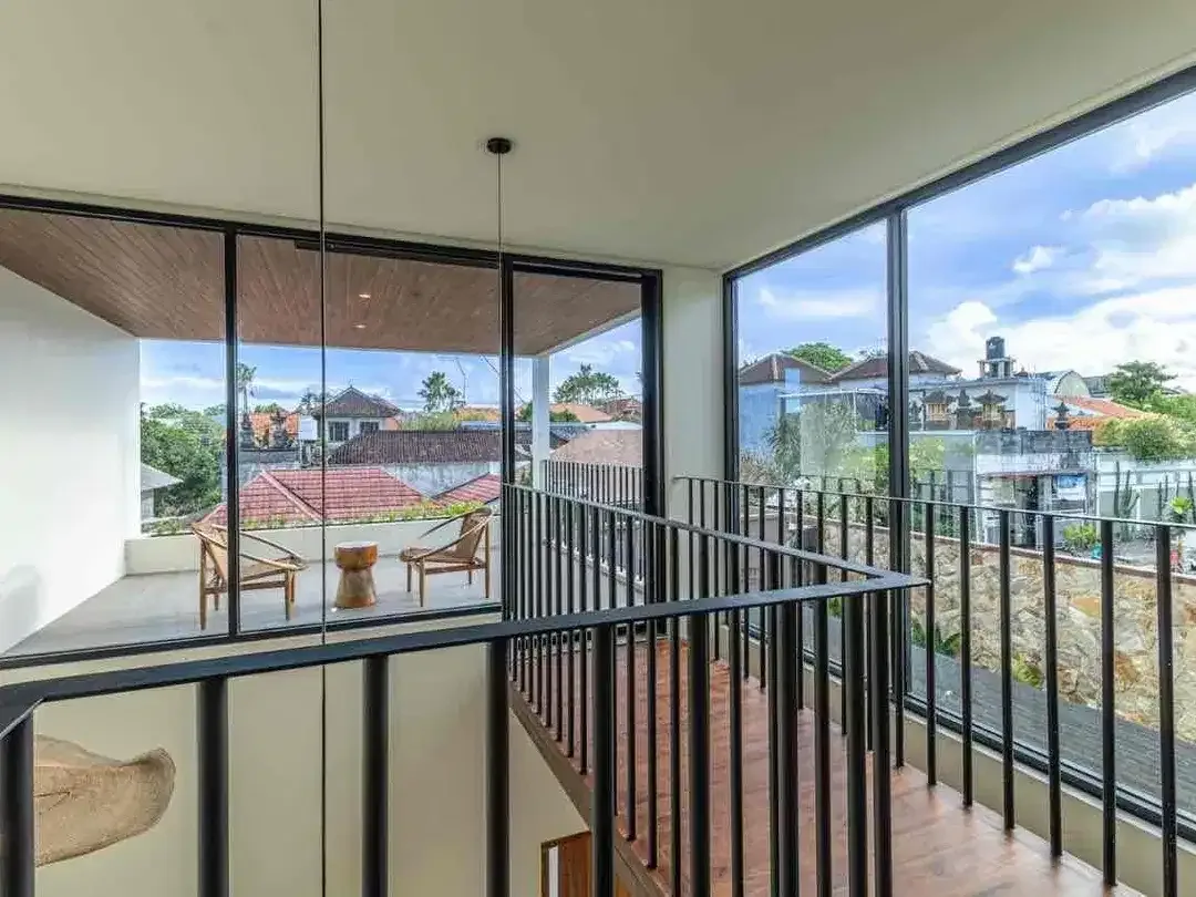 FOR SALE / FREEHOLD & LEASEHOLD

BRAND NEW LUXURY TROPICAL VILLA — SEMINYAK, BALI - Image 2 of 10