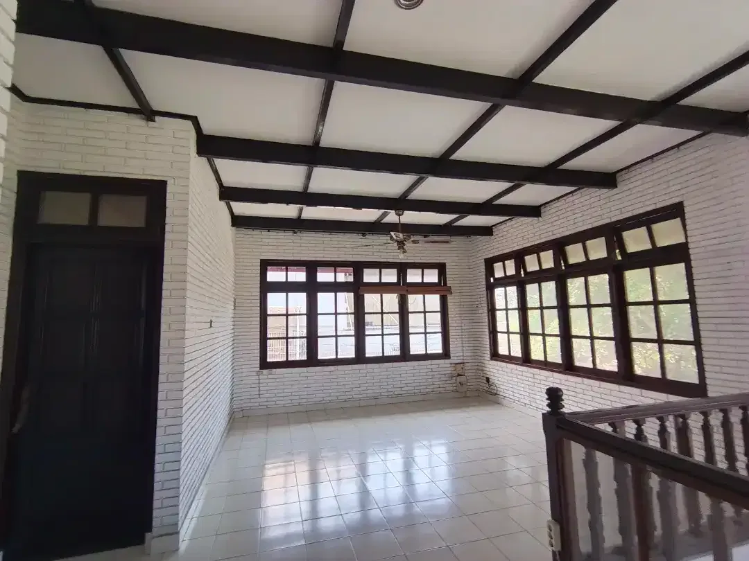 DISEWA VILLA 4BR SANUR –RUANGAN LUAS| SHARED BIG POOL|PAVILIUN OUTDOOR - Image 8 of 10