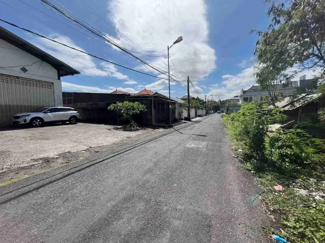 Dijual Murah Tanah Bonus Gudang Dikawasan , Jl Nakula - Seminyak, Kuta - Image 5 of 10