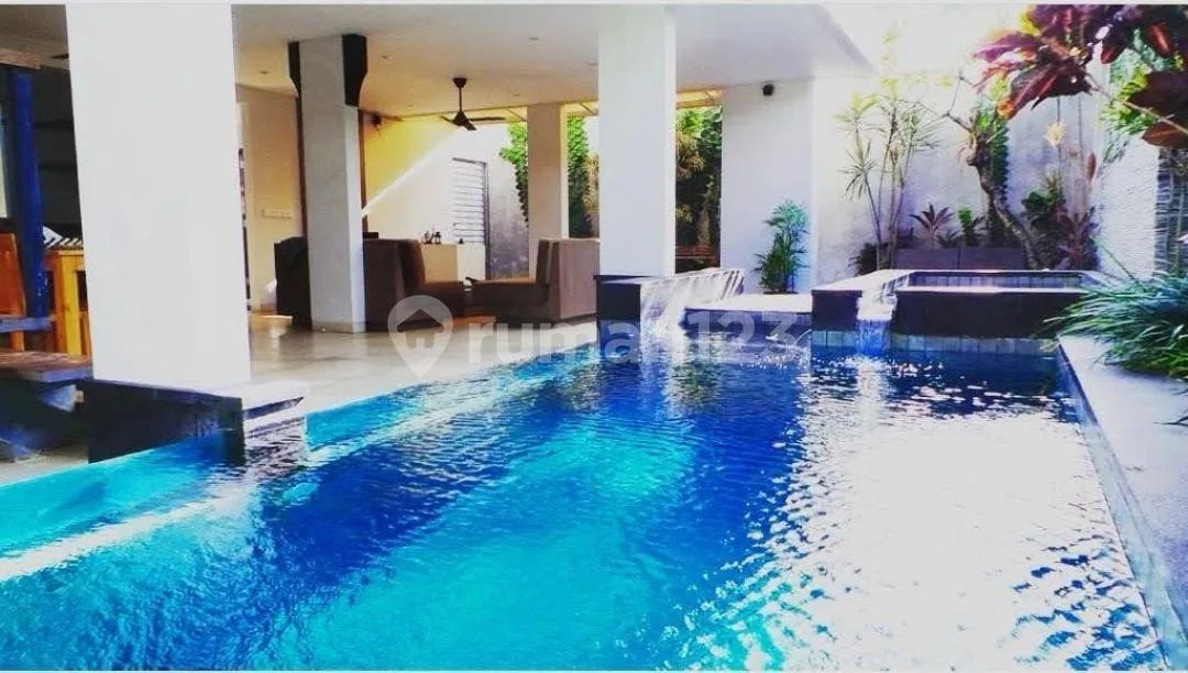 Villa Full Furnished Ada Kolam Renang 2Lt Siap Huni di Umalas - Image 4 of 4