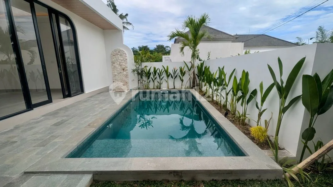 Villa In Tumbak Bayuh, Semi Furnished.. Batu Bolong, Seseh, Canggu - Image 2 of 4