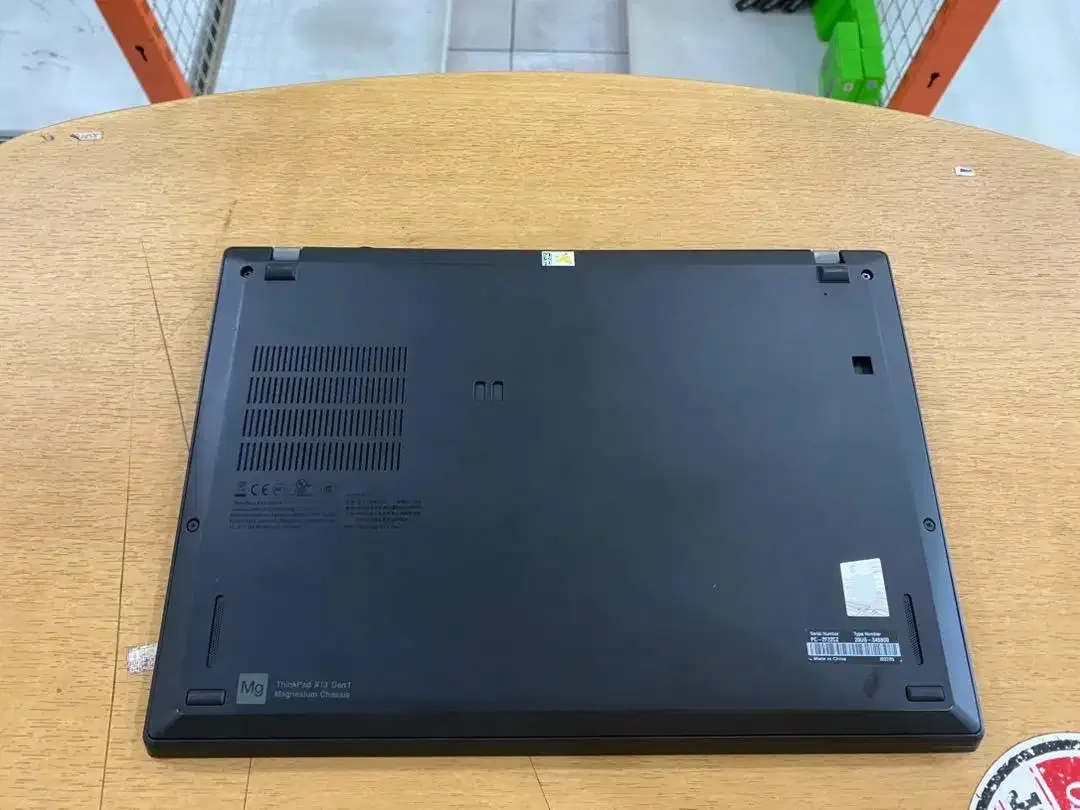 Lenovo ThinkPad X13 Amd Ryzen 5 PRO 4650U Ram 16GB SSD 256GB SlimMulus - Image 8 of 10