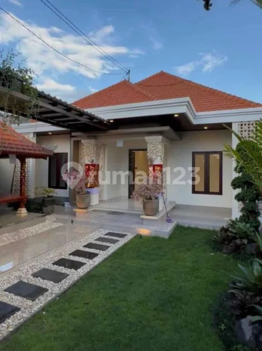 Di Jual Rumah Mewah Baru Lokasi di Area Elite Batanghari Renon Denpasar Bali - Image 1 of 4