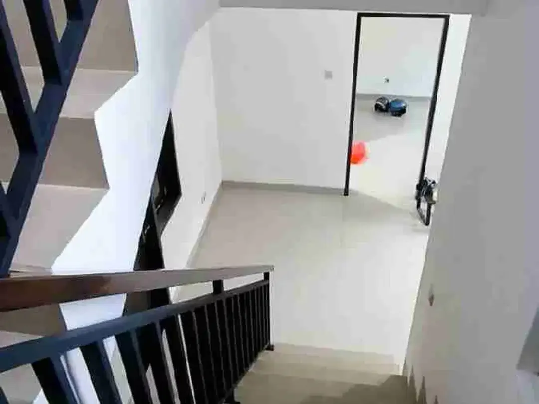 Jual Rumah 2lt Jl Tukad Badung Renon area Hunian Strategis di kota Denpasar - Image 4 of 10