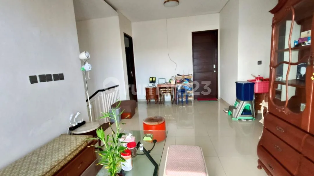 Rumah Modern Minimalis 3 Lantai dengan View Laut dan Gwk - Image 4 of 4