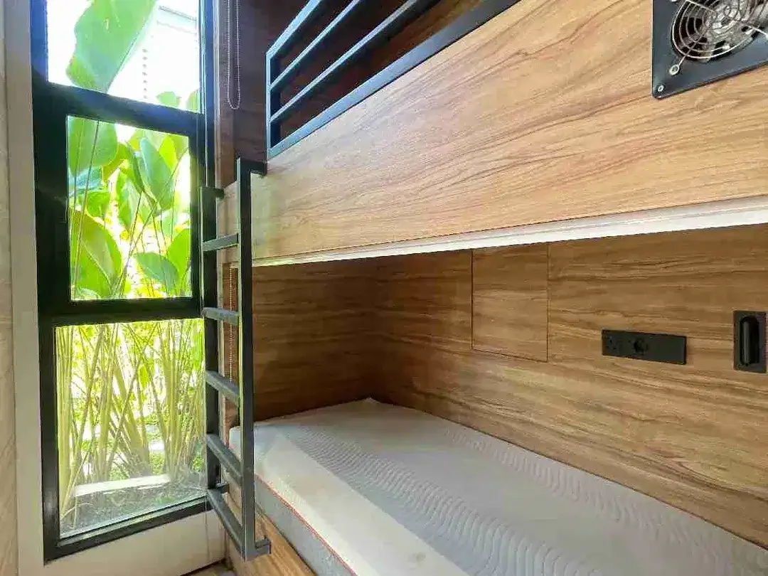 Di JUAL GEDUNG KOMERSIL DEKAT PANTAI NYANYI DAN WISATA LAINNYA - Image 7 of 10