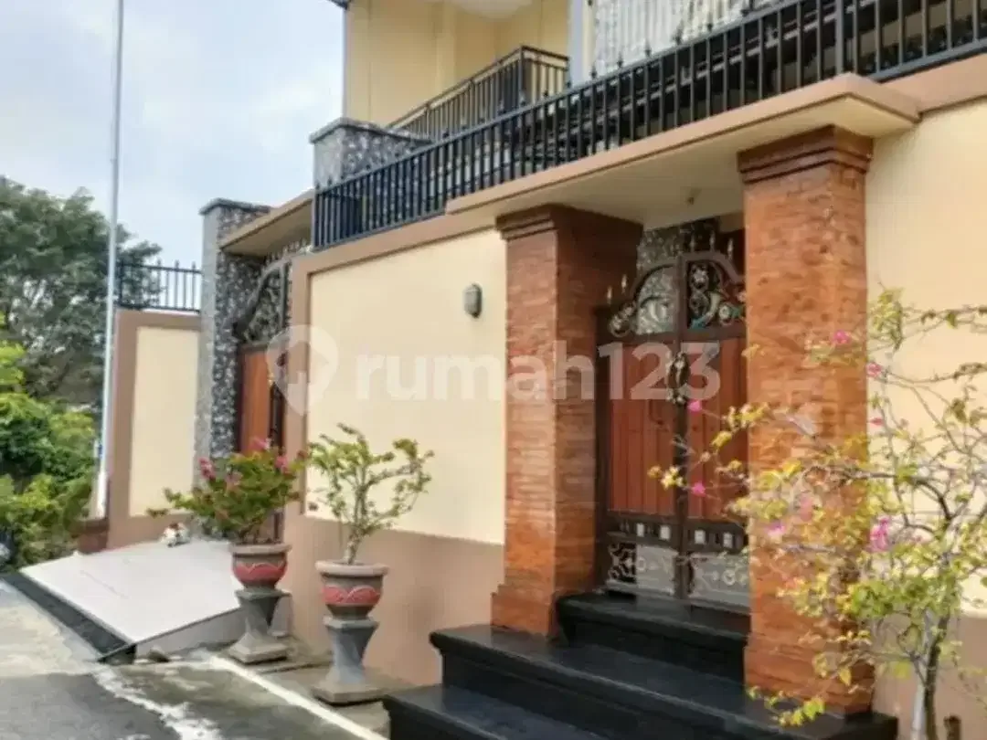 Dijual Rumah 2 Lantai 5 Kamar Full Furnished di Munggu, Mengwi Badung - Image 5 of 10