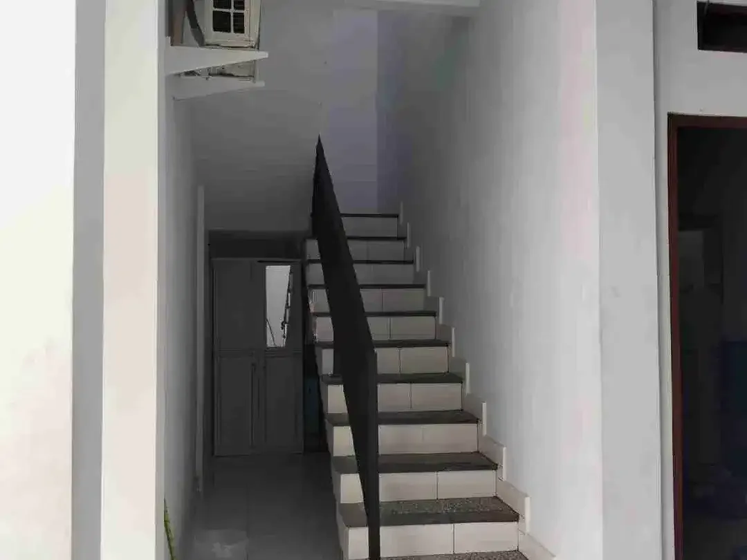 Dijual rumah kost lantai 2 full penghuni lokasi dalung Kaja dekat buduk masih baru belum ada setahun - Image 6 of 7