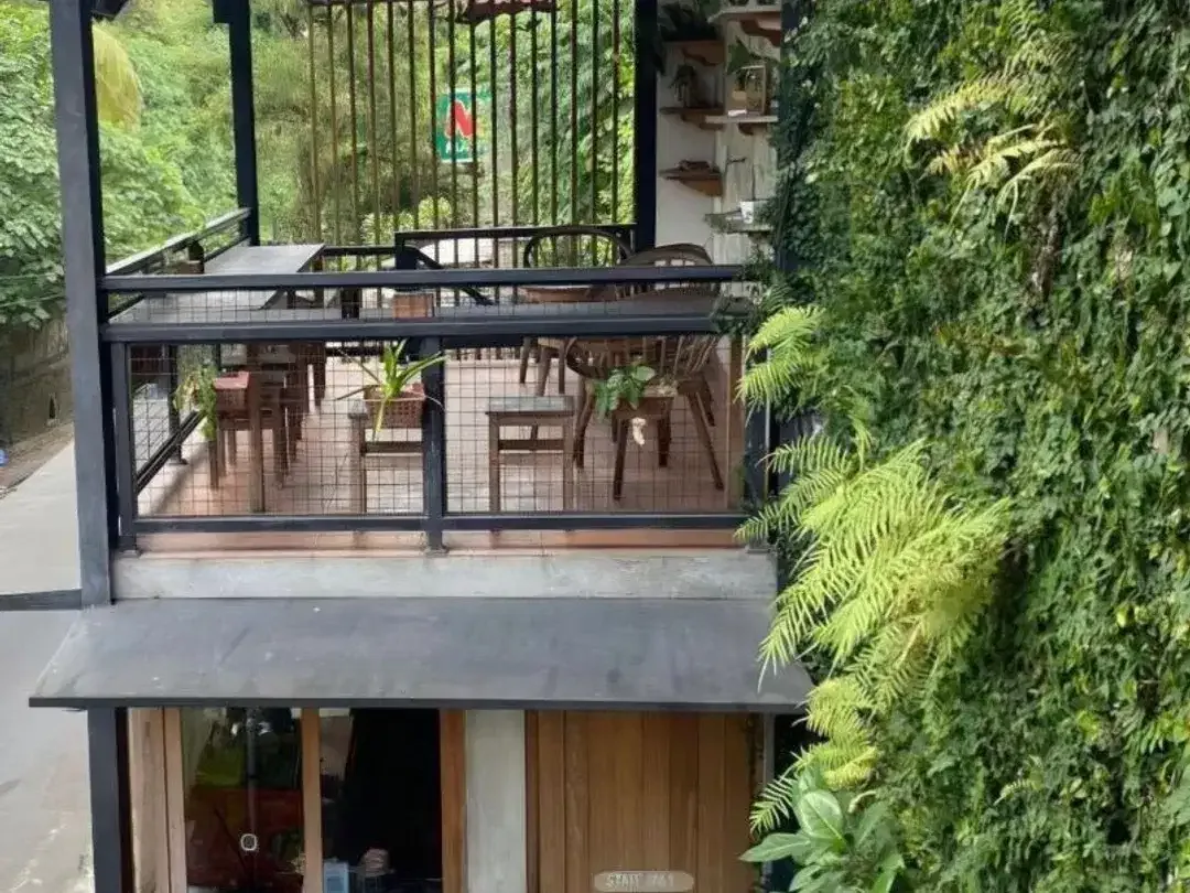 Ruko Ex-Coffeeshop Disewakan di Area Kedewatan, Ubud - Image 4 of 4