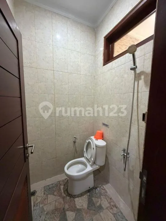Dijual Murah Rumah Sesetan Denpasar Selatan Bangunan 3 Lantai - Image 3 of 4