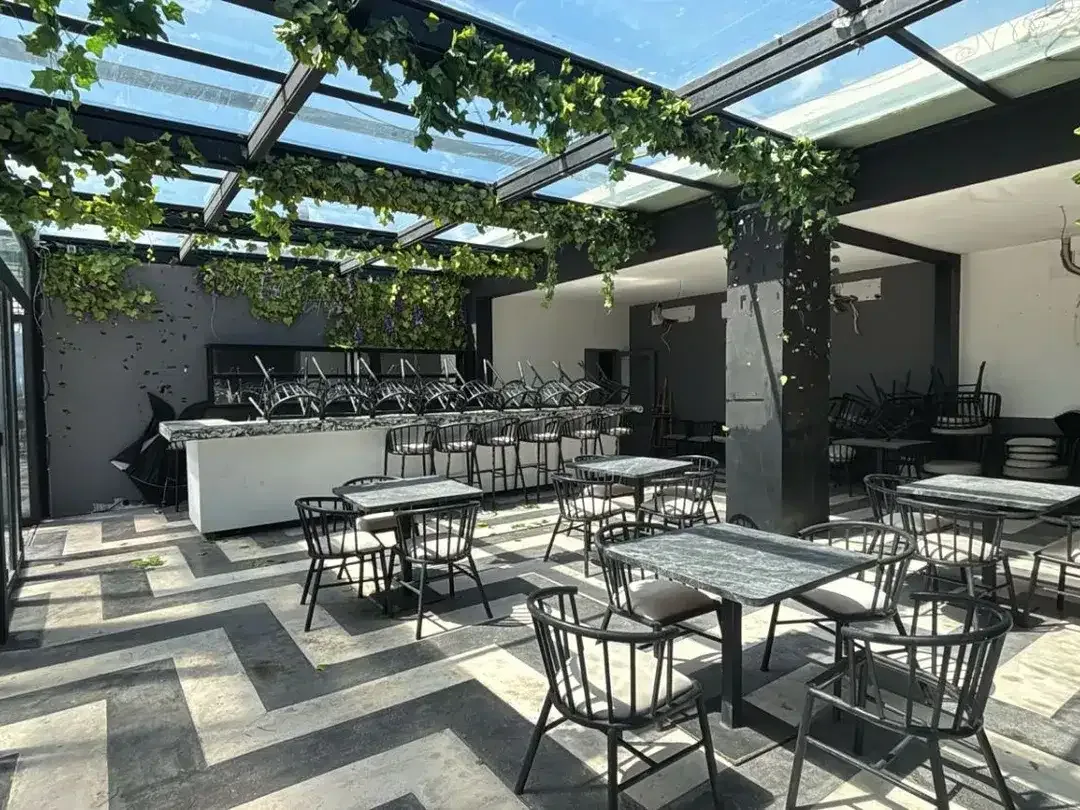Disewa Restaurant & Rooftop Siap Operasi Area Prime di Petitenget Seminyak - Image 9 of 10